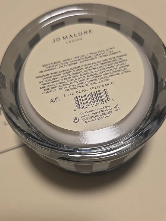 Jo Malone Peony & Blush Suede Body Cream - Picture 2 of 3